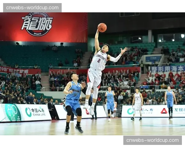 “CBA季后赛席位争夺进入白热化,最后两轮对阵将决定四队命运”